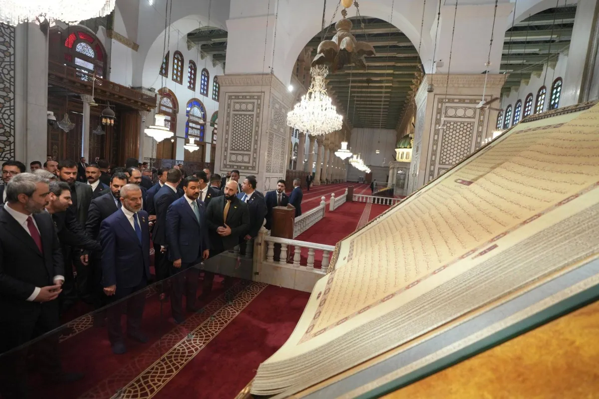 الشرع يستقبل الزيدي في دمشق في أول زيارة لرئيس وزراء عراقي منذ سقوط الأسد